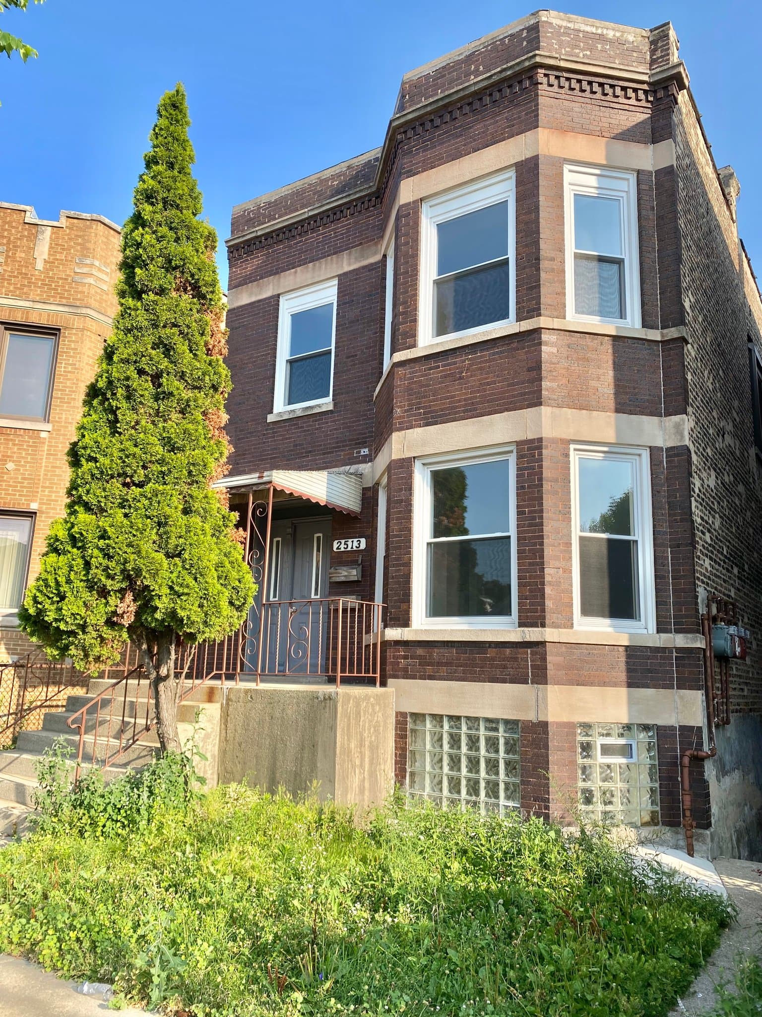 Chicago Condo: 2513 W Pershing Road