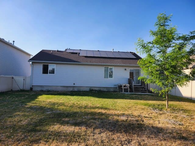 Eagle Mountain House: 1772 E Revere Way