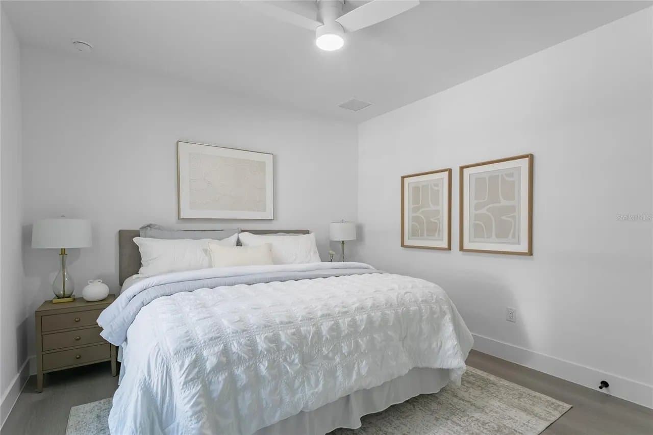 St. Petersburg House: 2327 26th Ave S