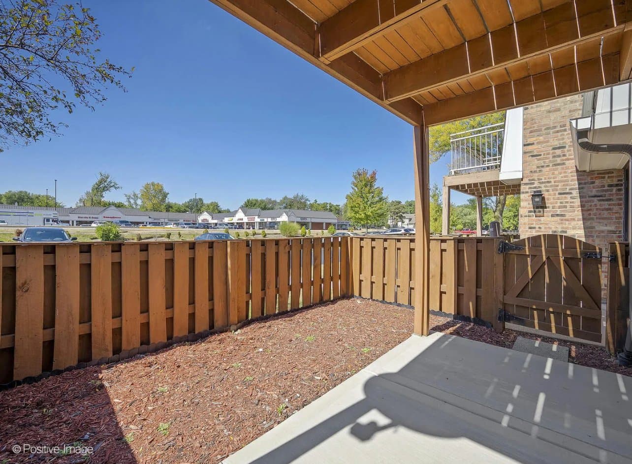 Rolling Meadows Condo: 1906 Plum Grove Rd