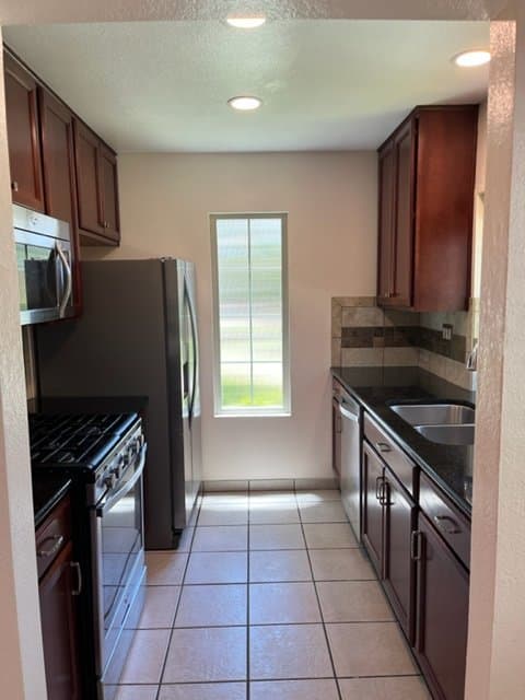 San Diego Condo: 13076 Wimberly Sq