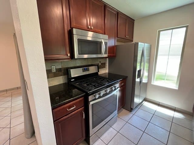 San Diego Condo: 13076 Wimberly Sq