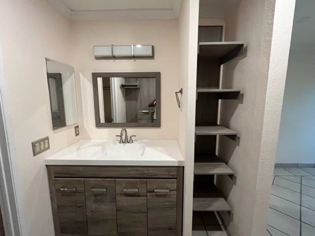 San Diego Condo: 13076 Wimberly Sq