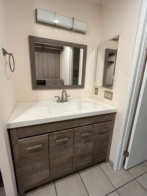 San Diego Condo: 13076 Wimberly Sq