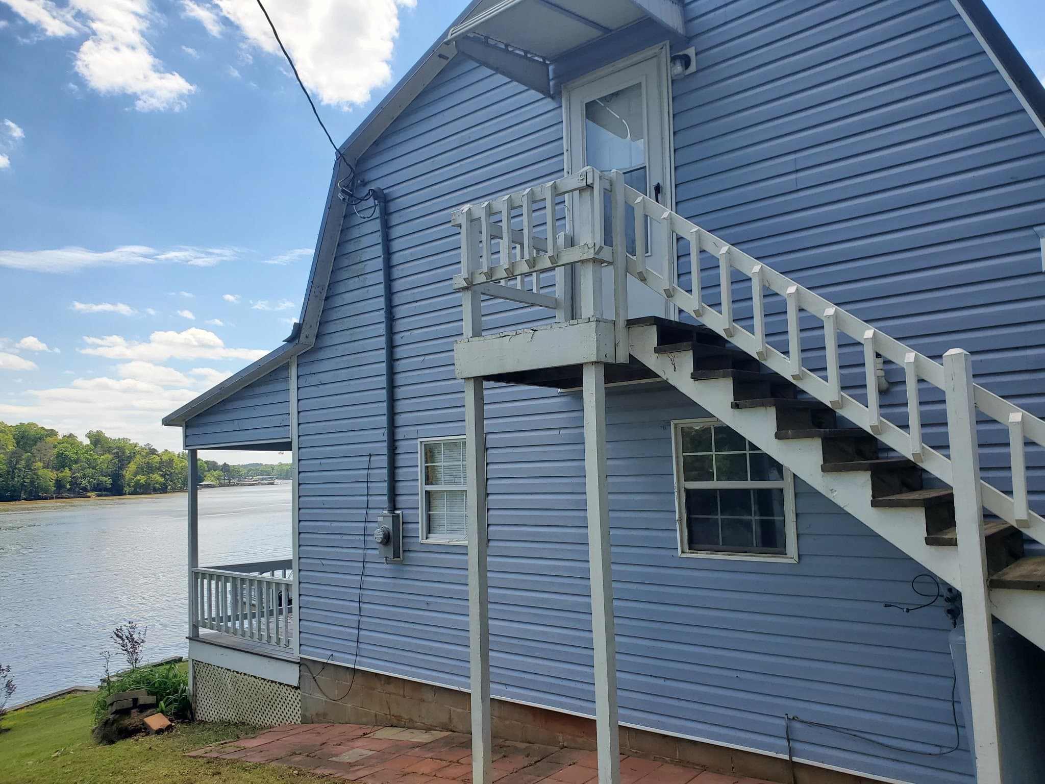 Jackson House: 396 Haley Rd