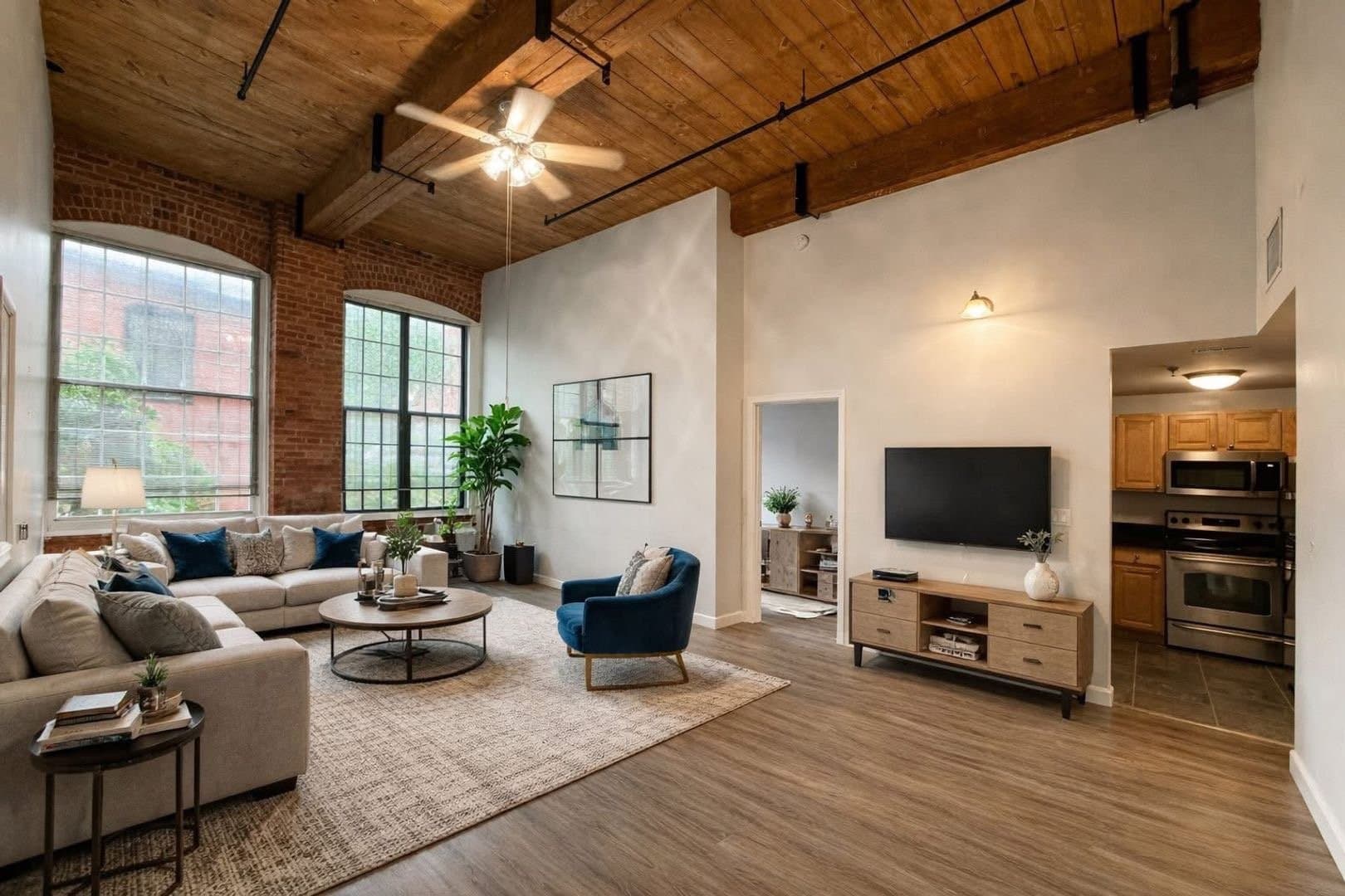 Beacon Falls Townhome: 2 N Main St