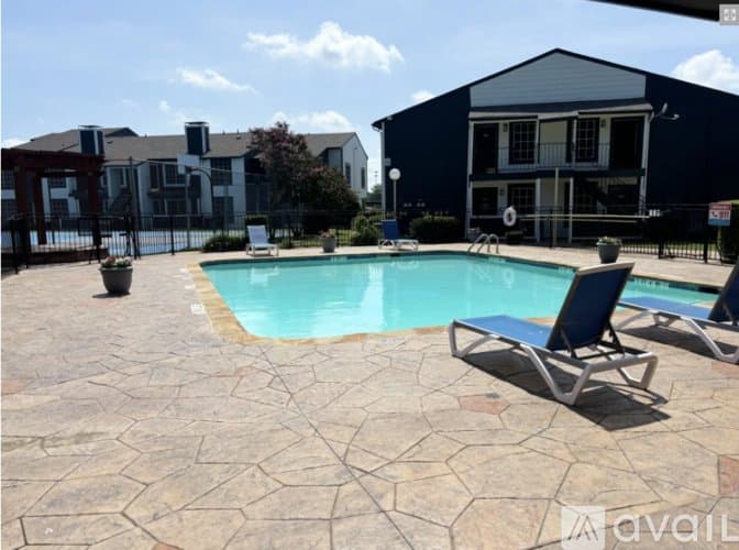 Lewisville Apartment: 1901 Lakeview Cir