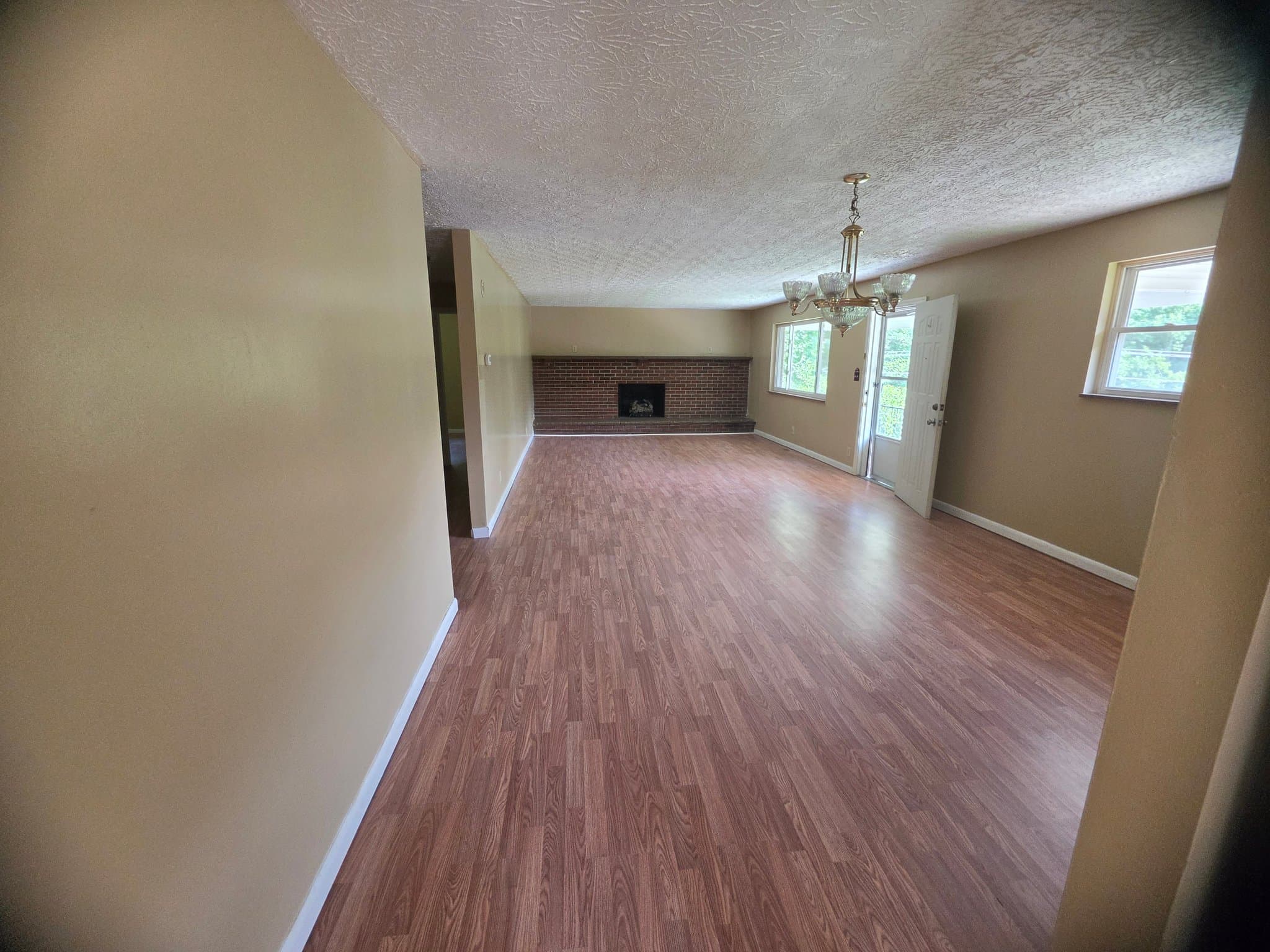 South Charleston House: 1018 willow drive