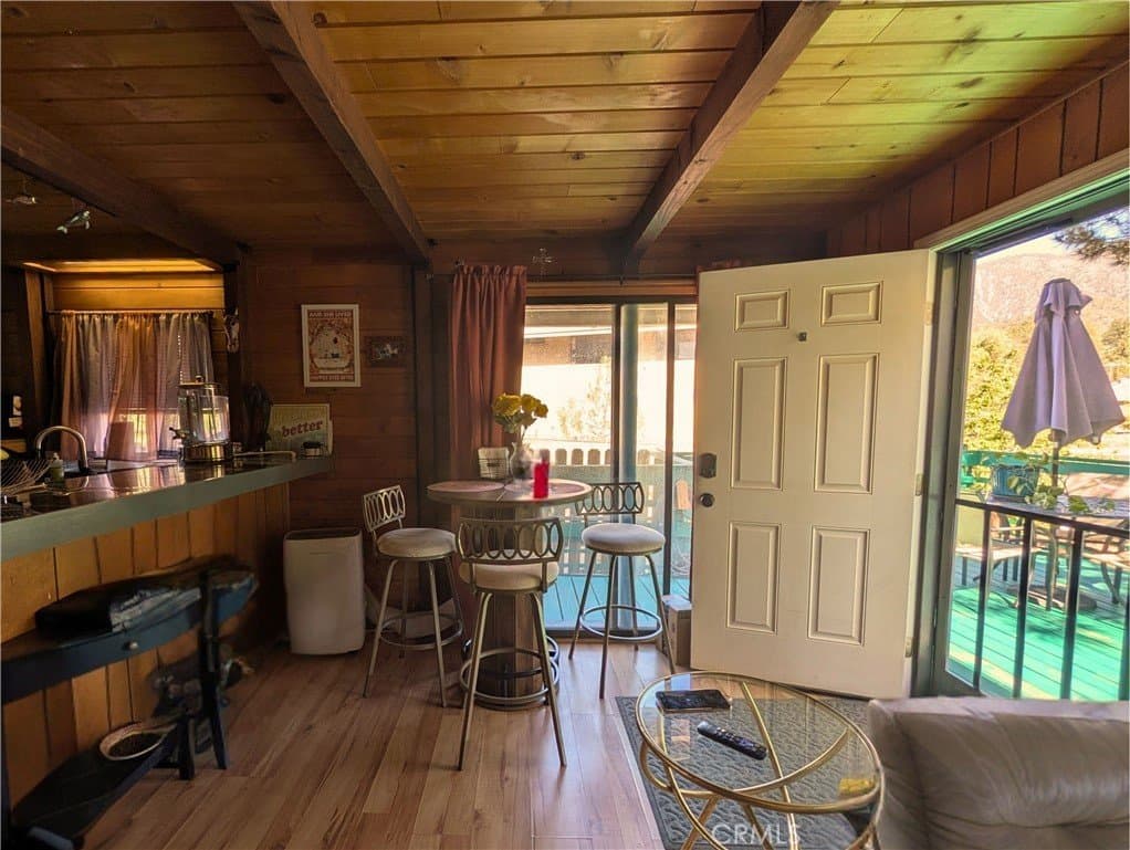 Pine Mountain Club House: 16505 Oakwood Way