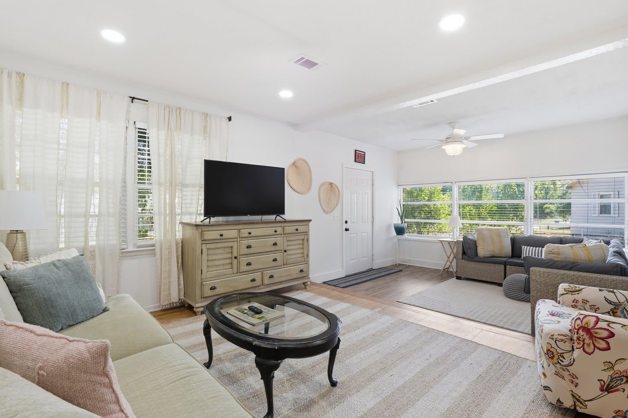 Beaufort House: 6 Gay Dr