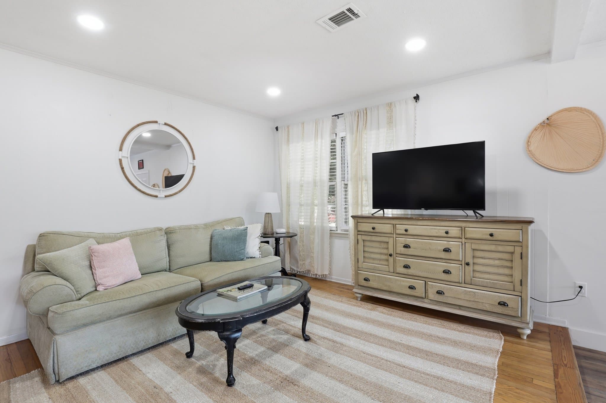 Beaufort House: 6 Gay Dr