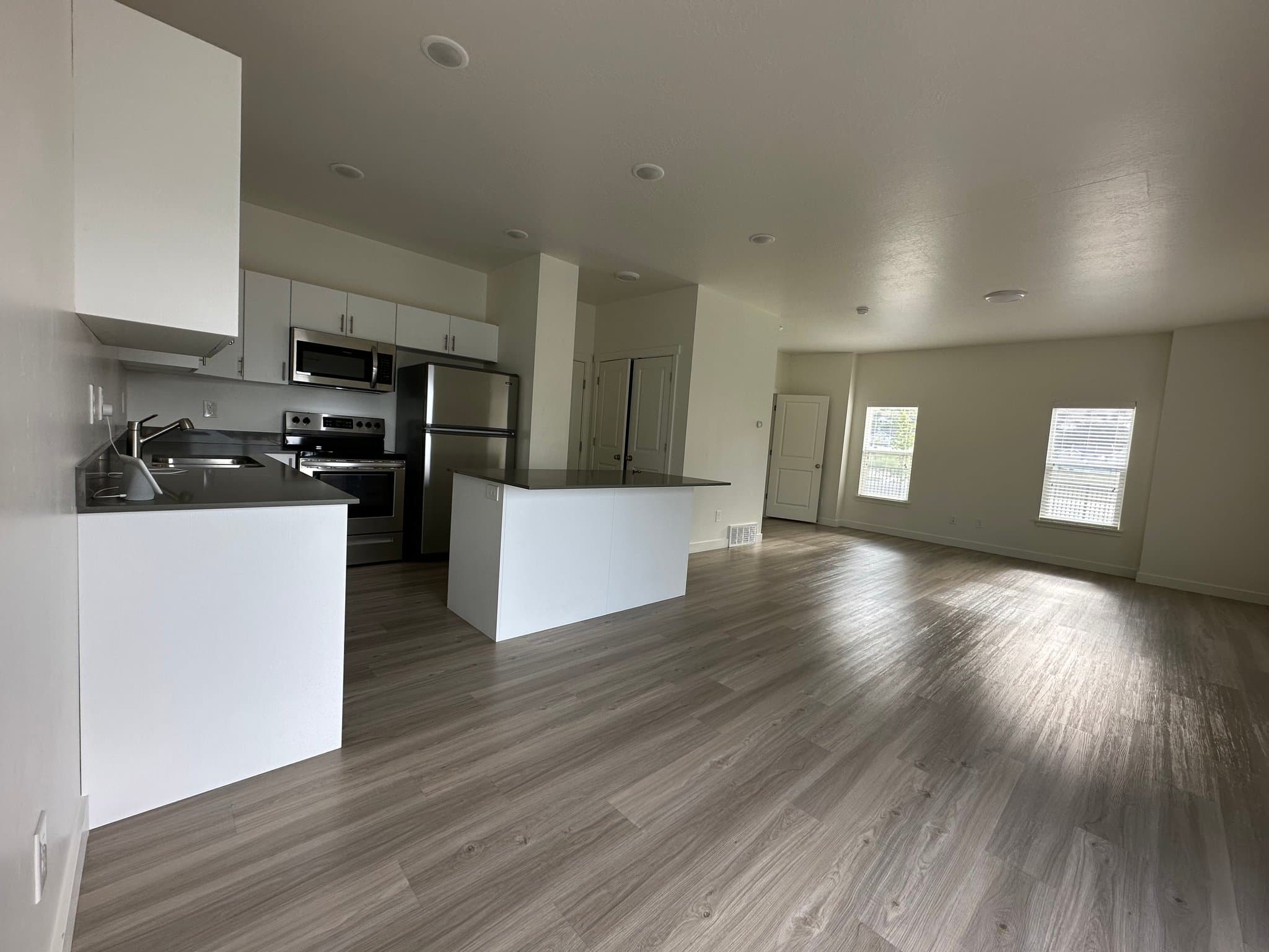 Provo Townhome: 1121 E 1270 S