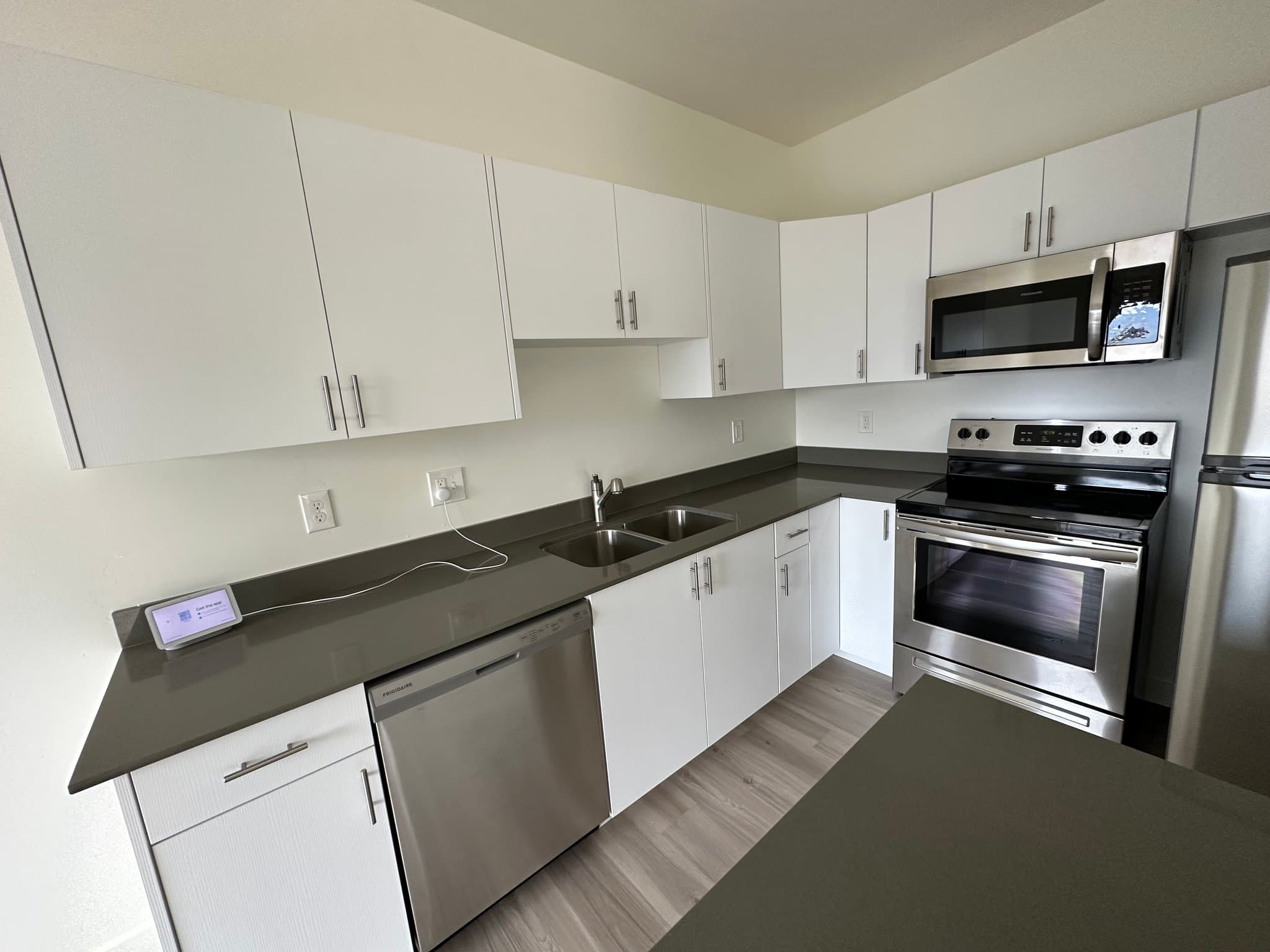 Provo Townhome: 1121 E 1270 S