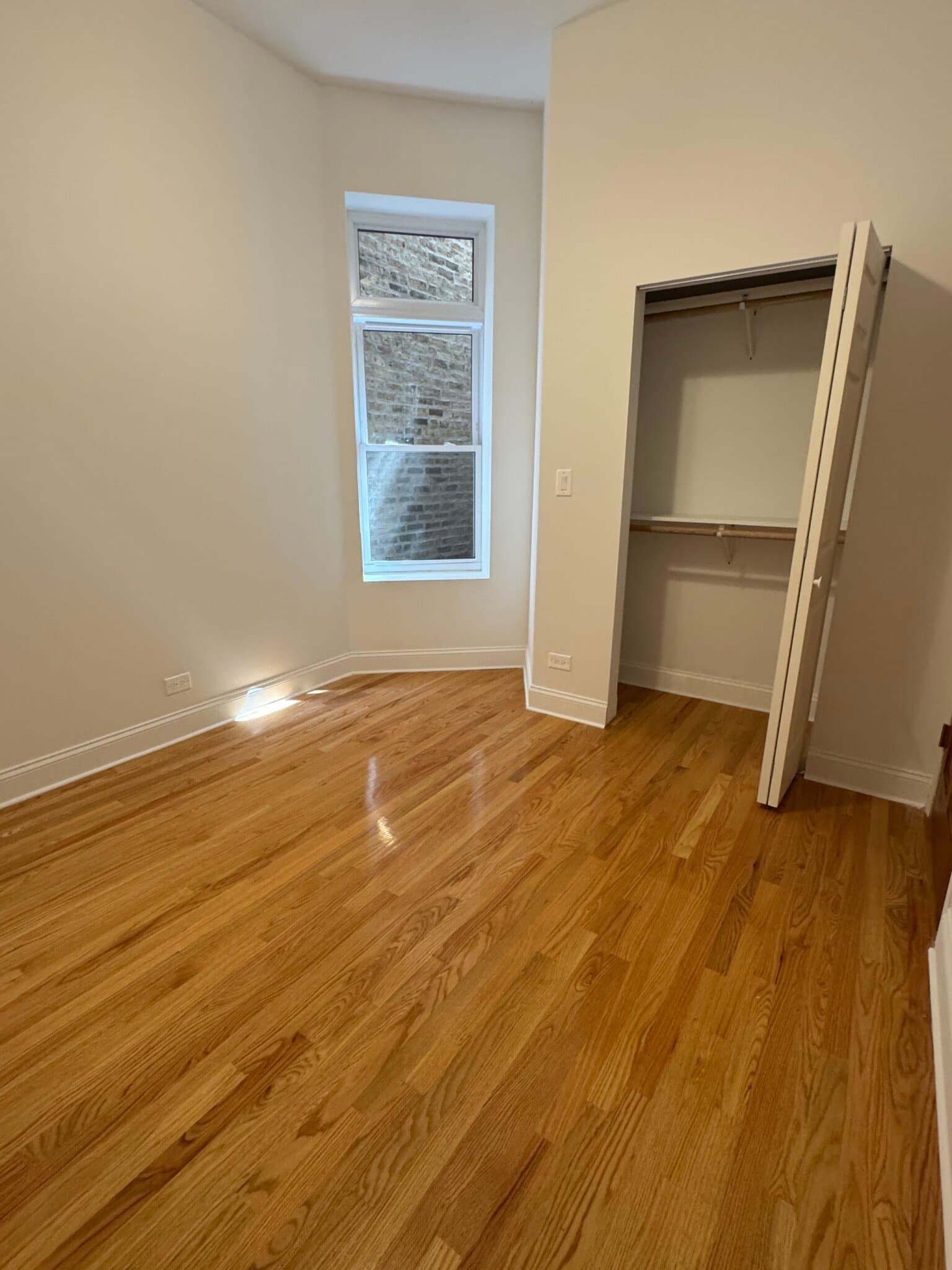 Chicago Apartment: 3512 N Halsted