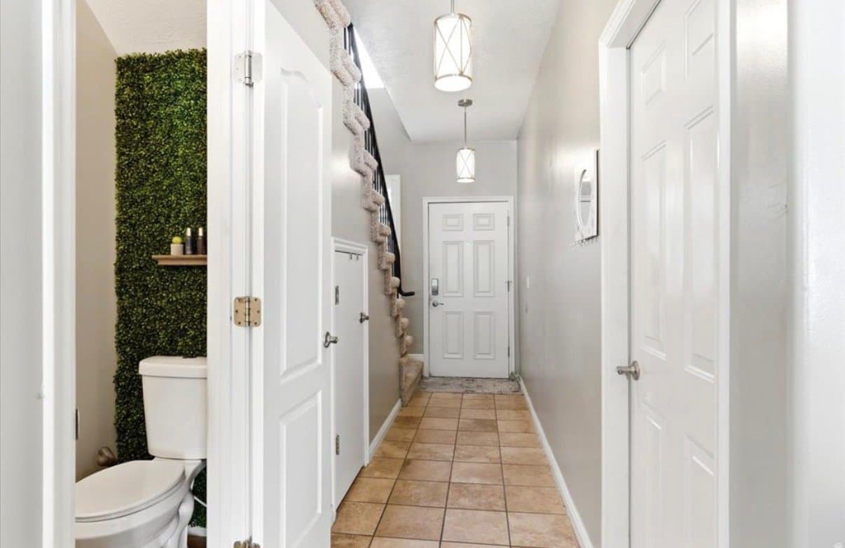 Bountiful Townhome: 80 Peregrine Ln