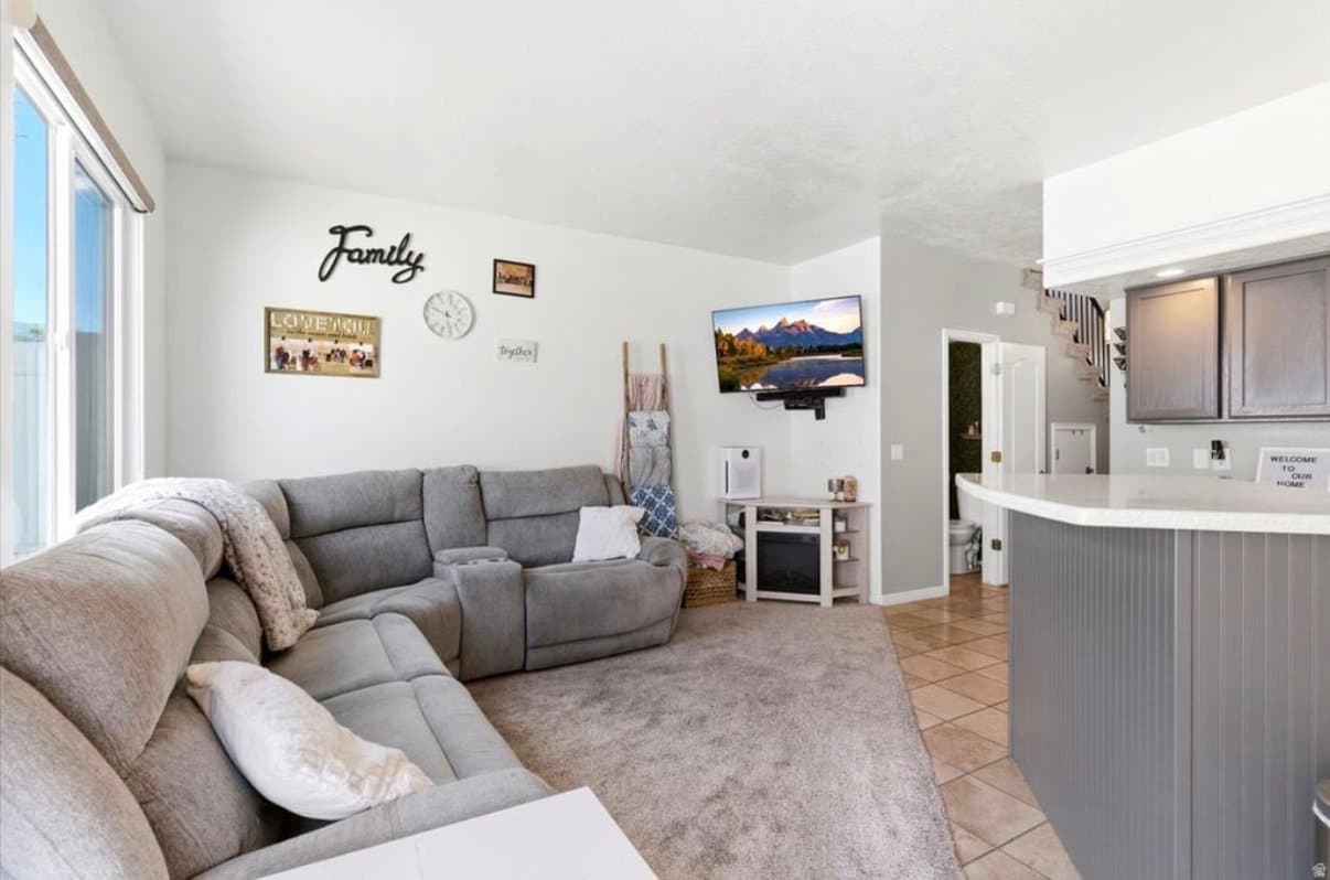 Bountiful Townhome: 80 Peregrine Ln