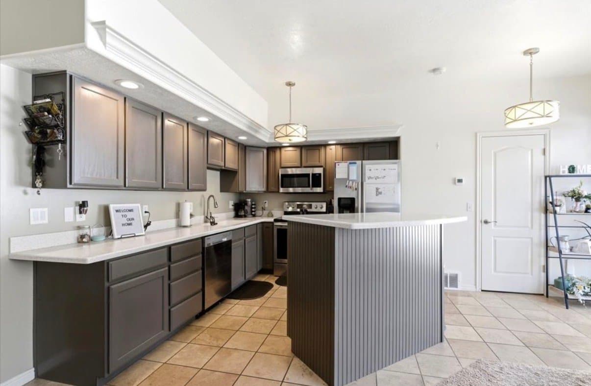 Bountiful Townhome: 80 Peregrine Ln