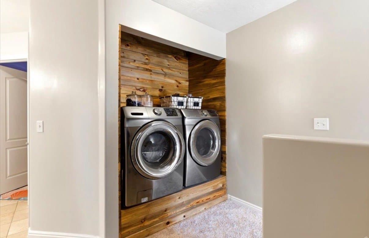 Bountiful Townhome: 80 Peregrine Ln