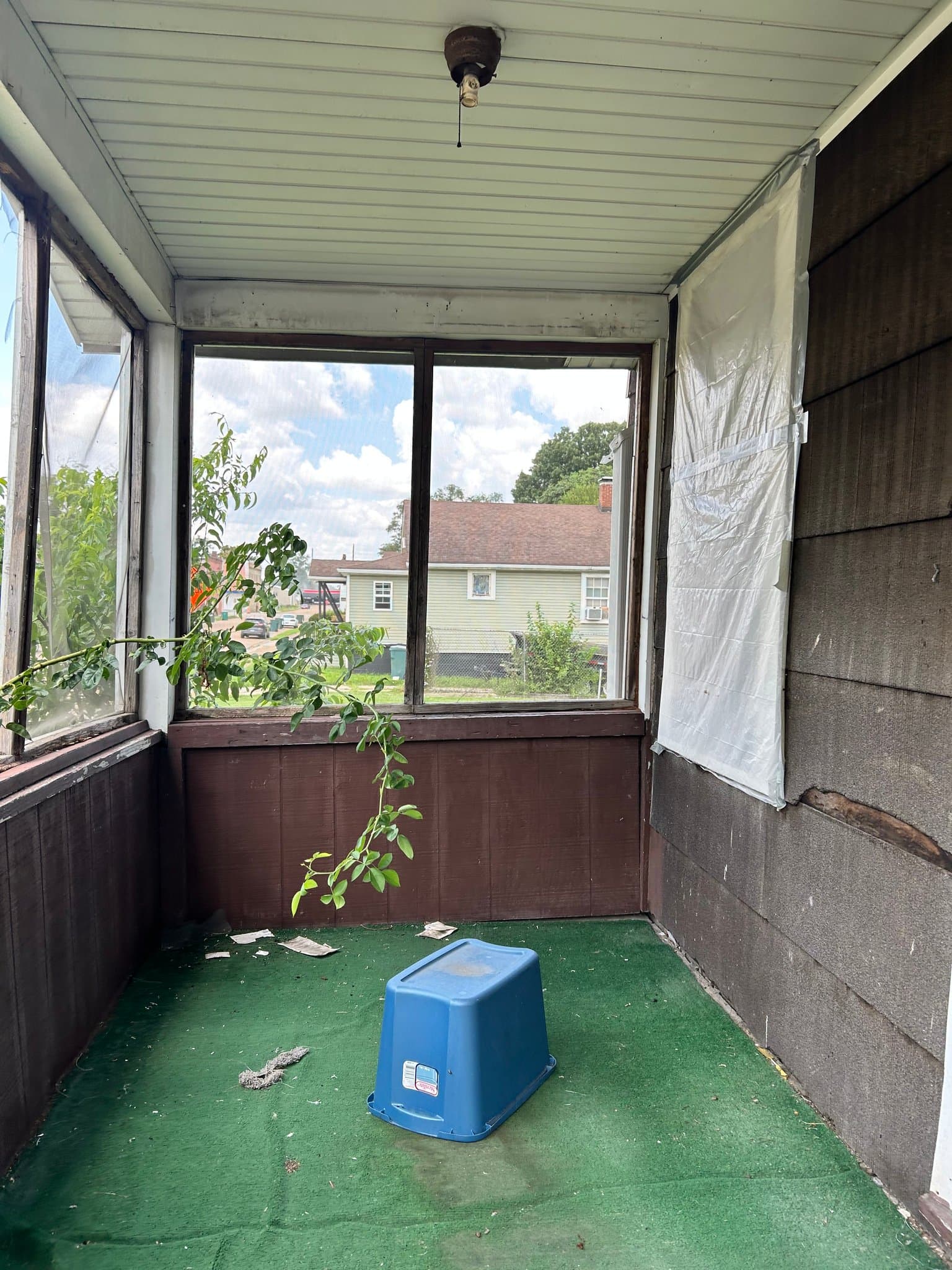 Madison House: 1532 5th St