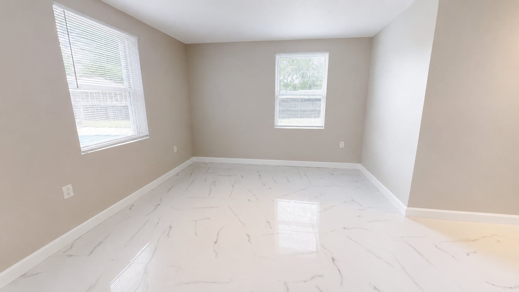 Jacksonville House: 1374 Agnes st