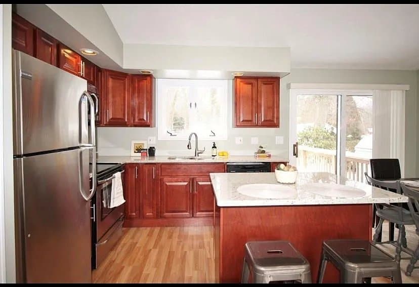 North Providence House: 15 Atlantic Ave