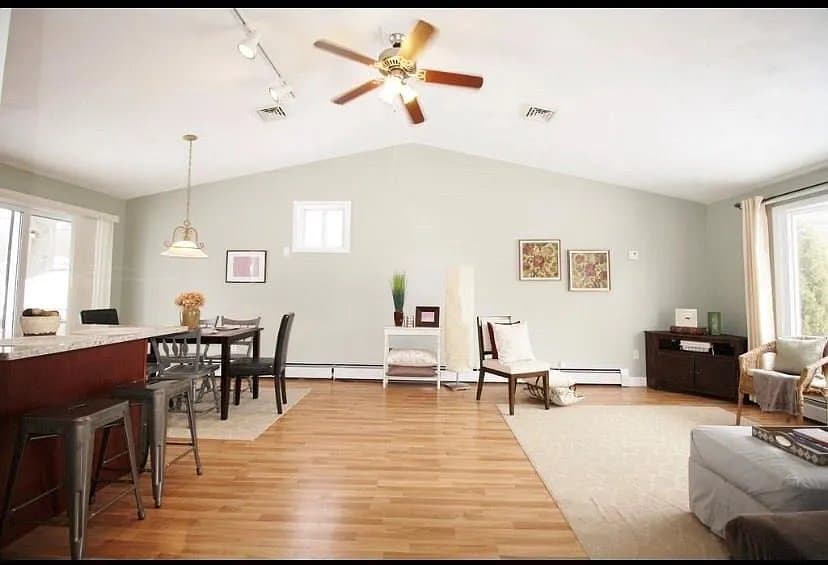 North Providence House: 15 Atlantic Ave