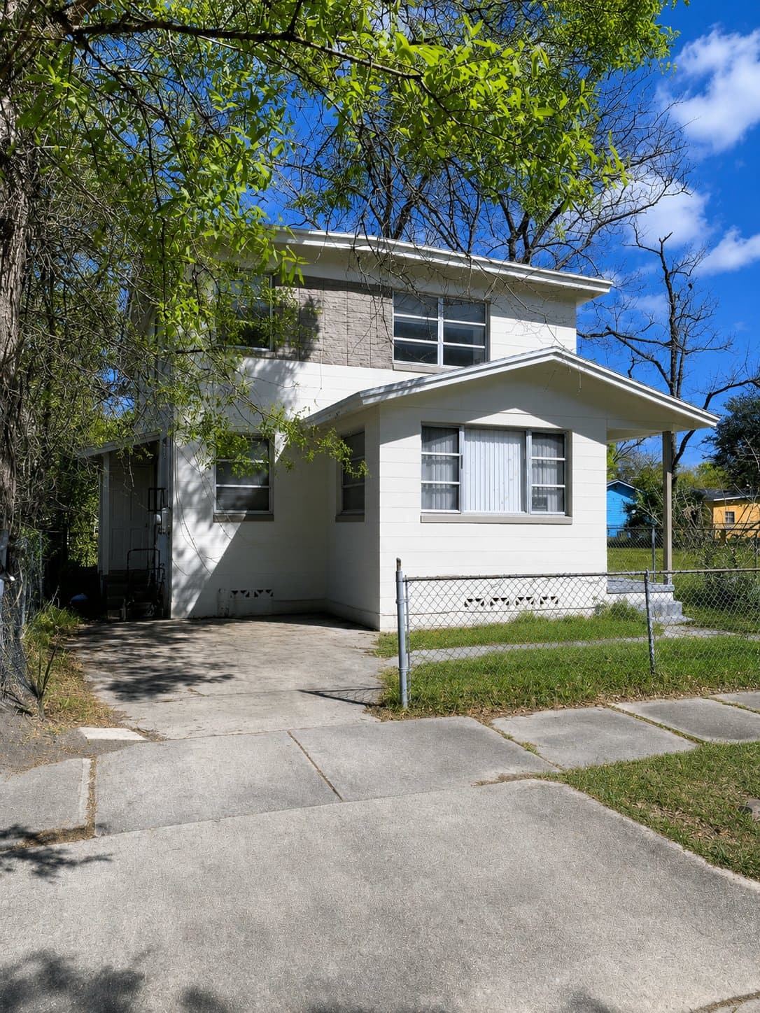 Jacksonville House: 1645 W 23rd St