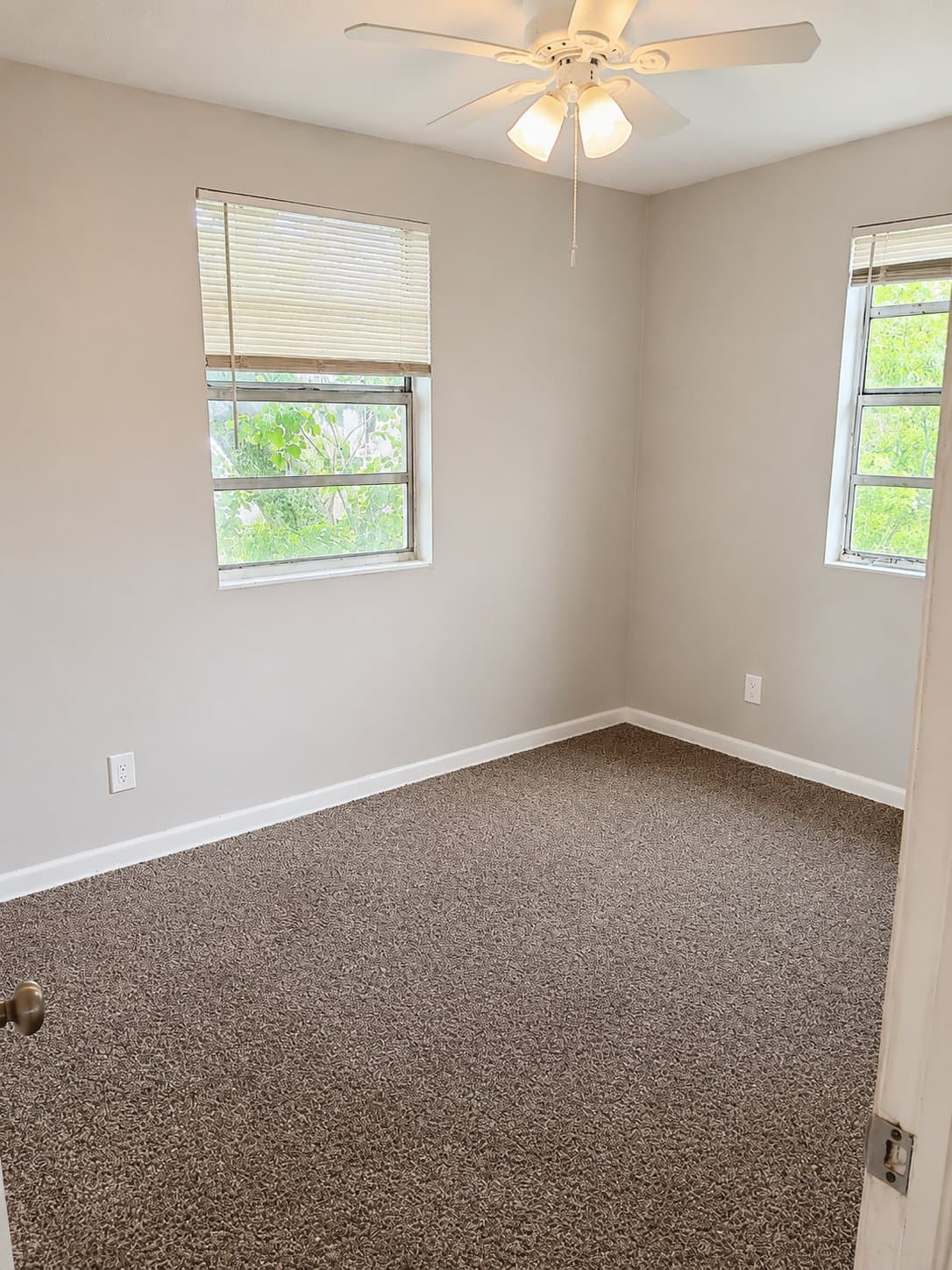 Jacksonville House: 1645 W 23rd St