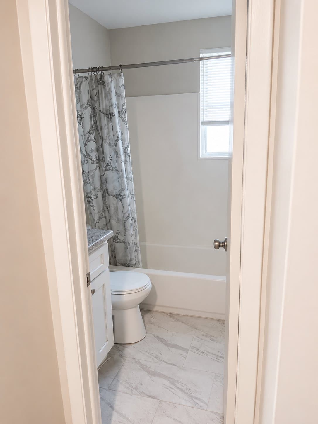 Jacksonville House: 1645 W 23rd St