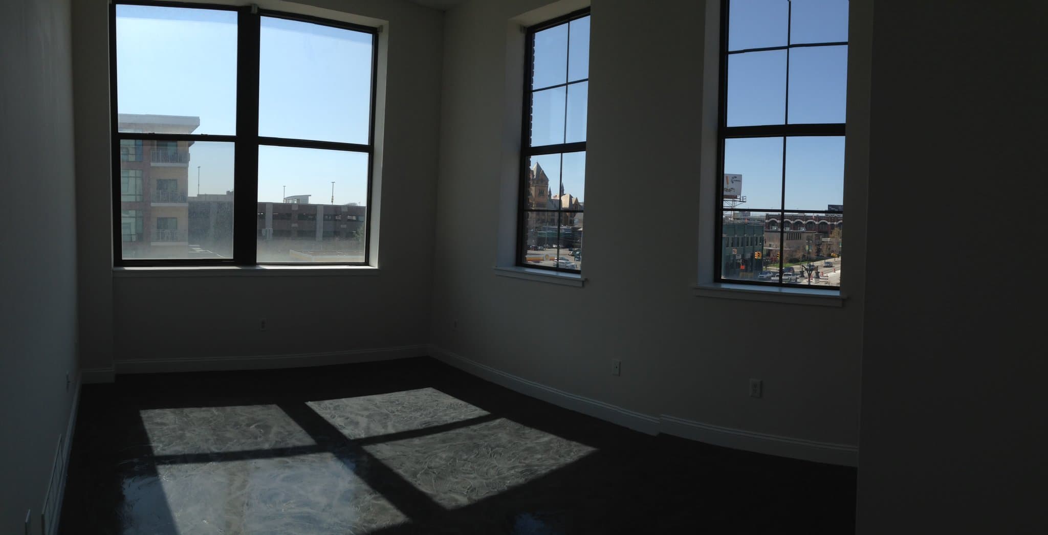 Detroit Apartment: 4600 Woodward