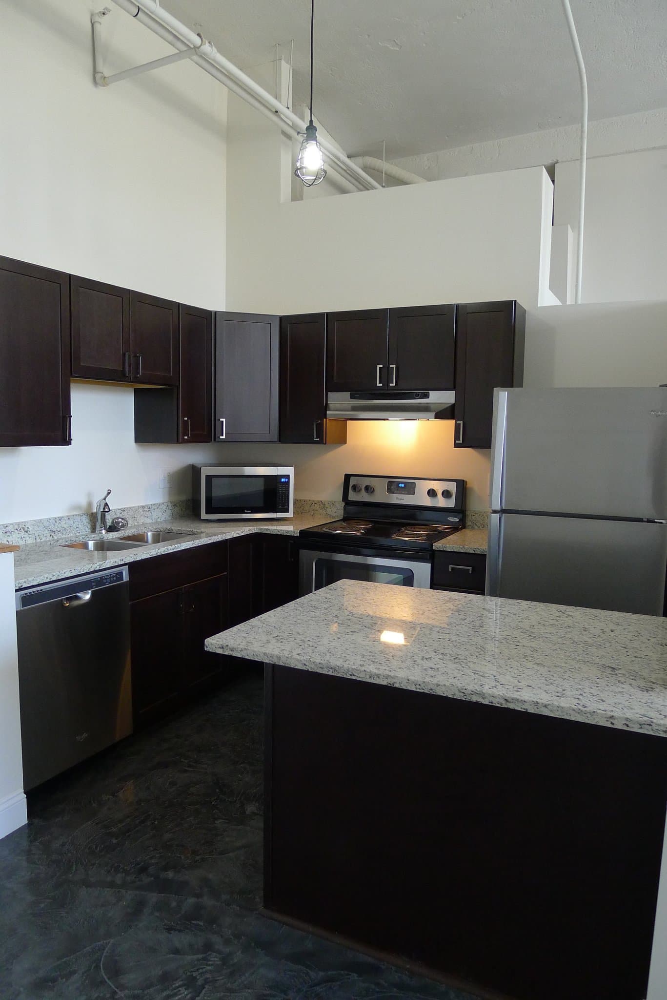 Detroit Apartment: 4600 Woodward