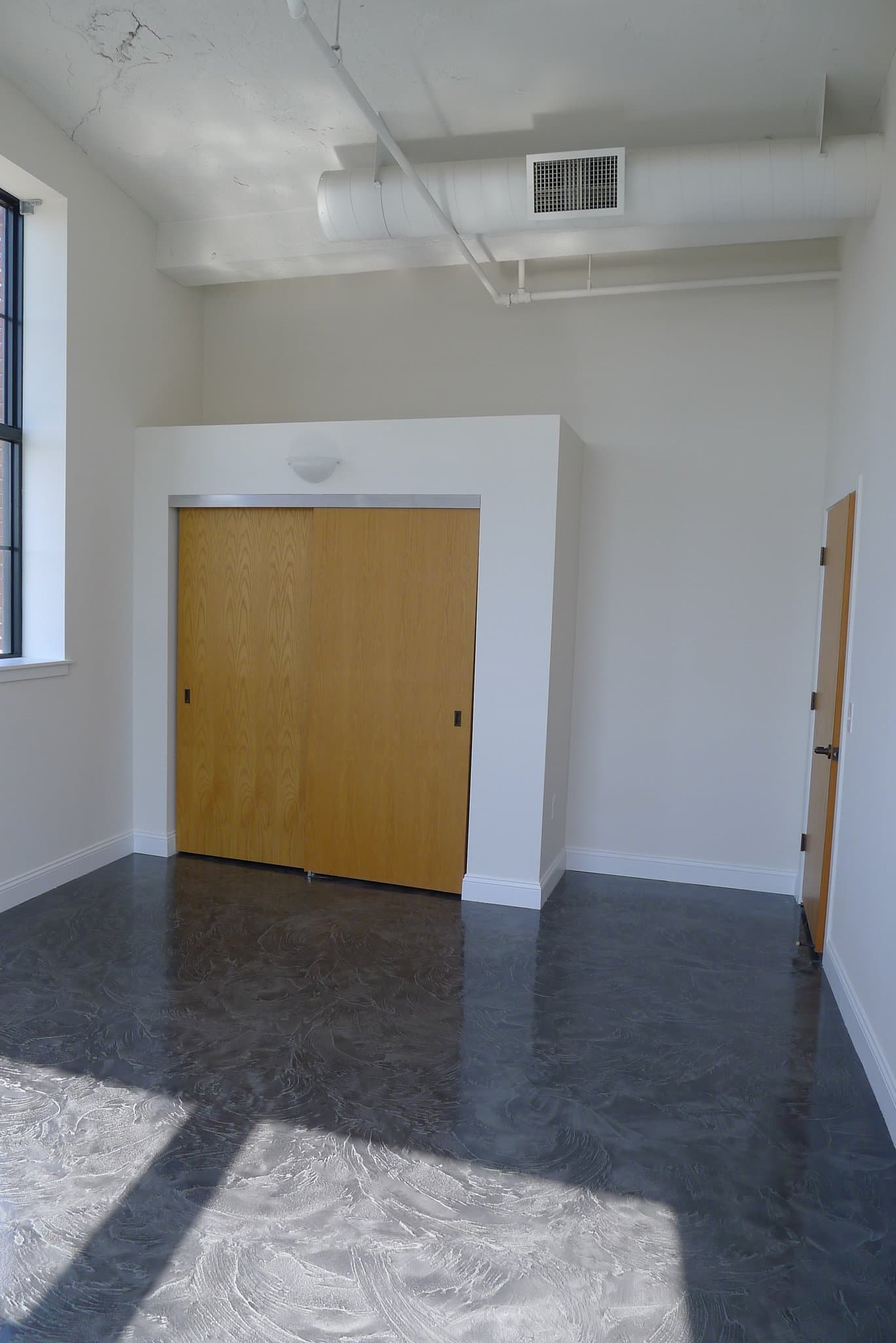Detroit Apartment: 4600 Woodward