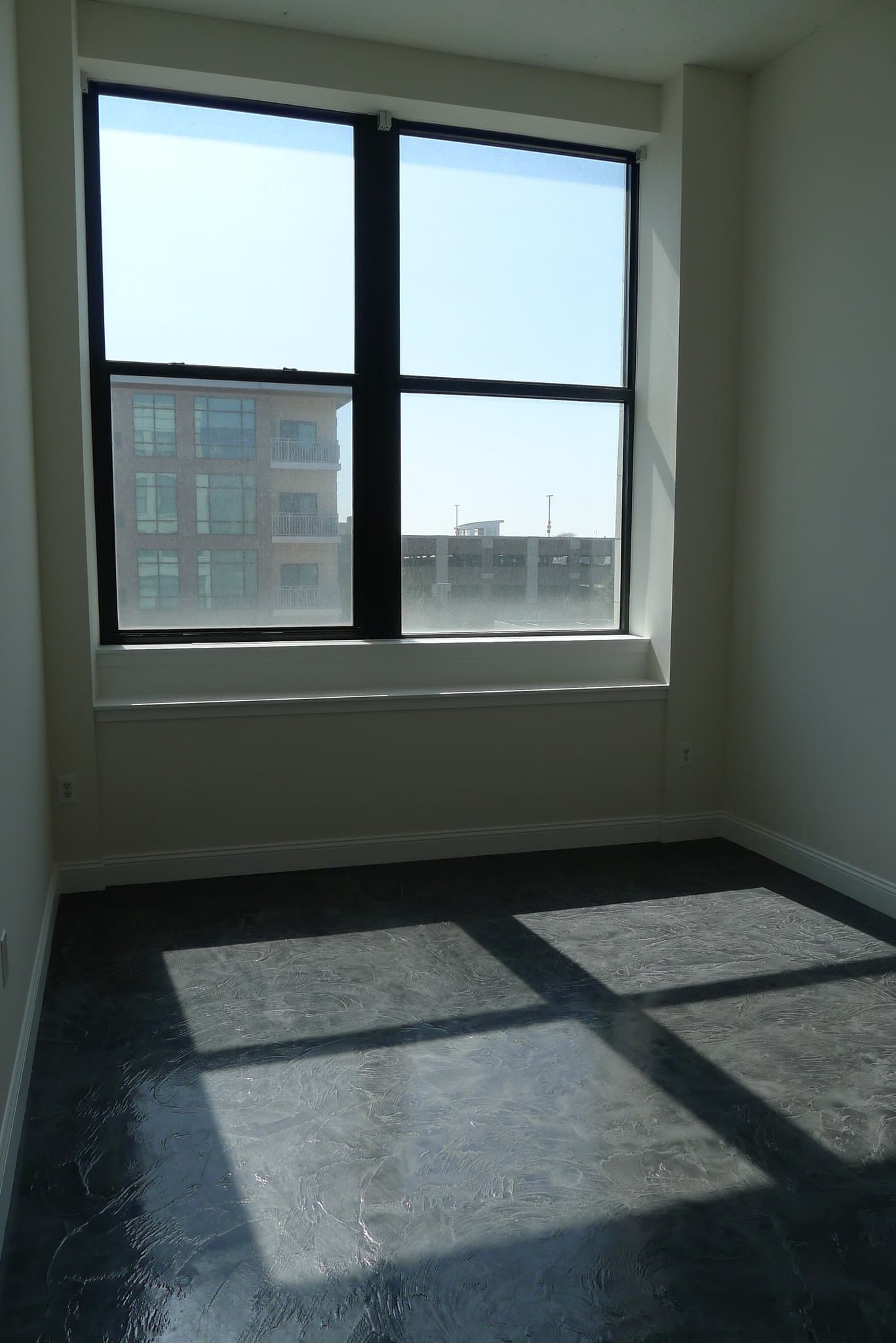 Detroit Apartment: 4600 Woodward