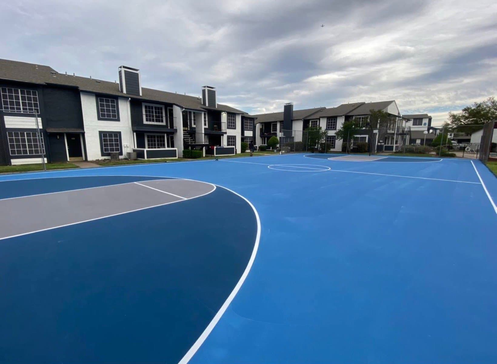Lewisville Apartment: 1901 Lakeview Cir