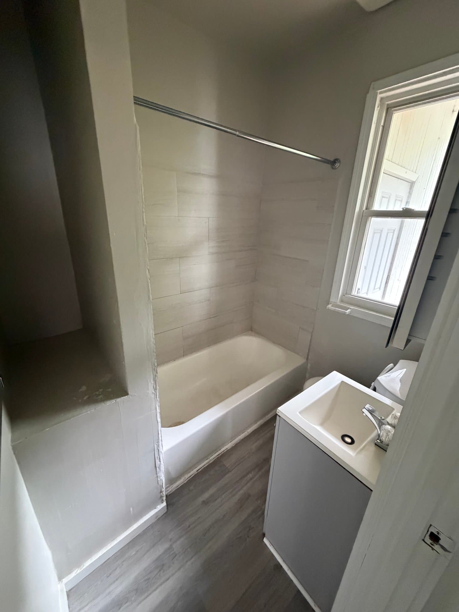 Hartford Apartment: 441 Wethersfield Ave