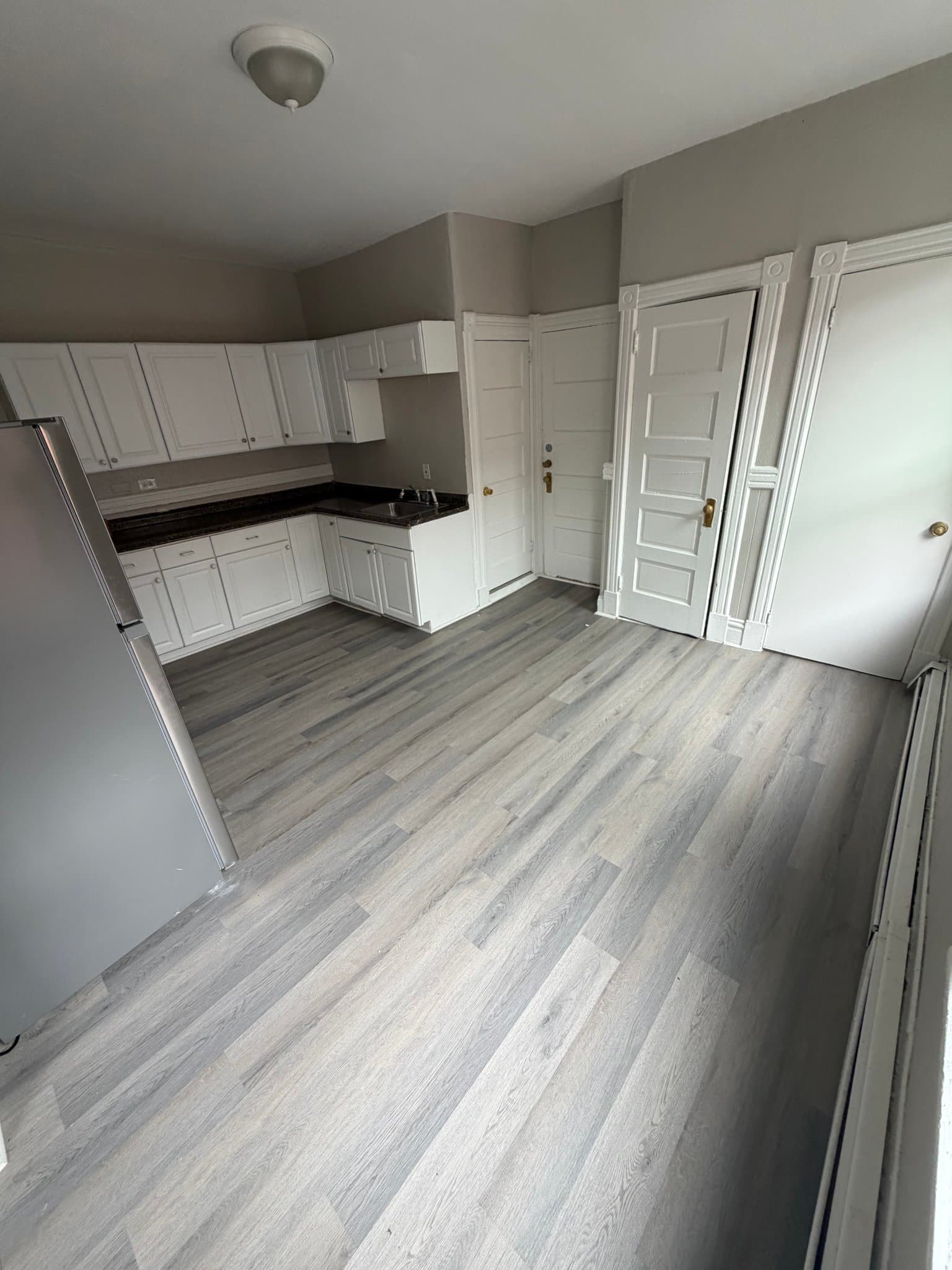 Hartford Apartment: 441 Wethersfield Ave
