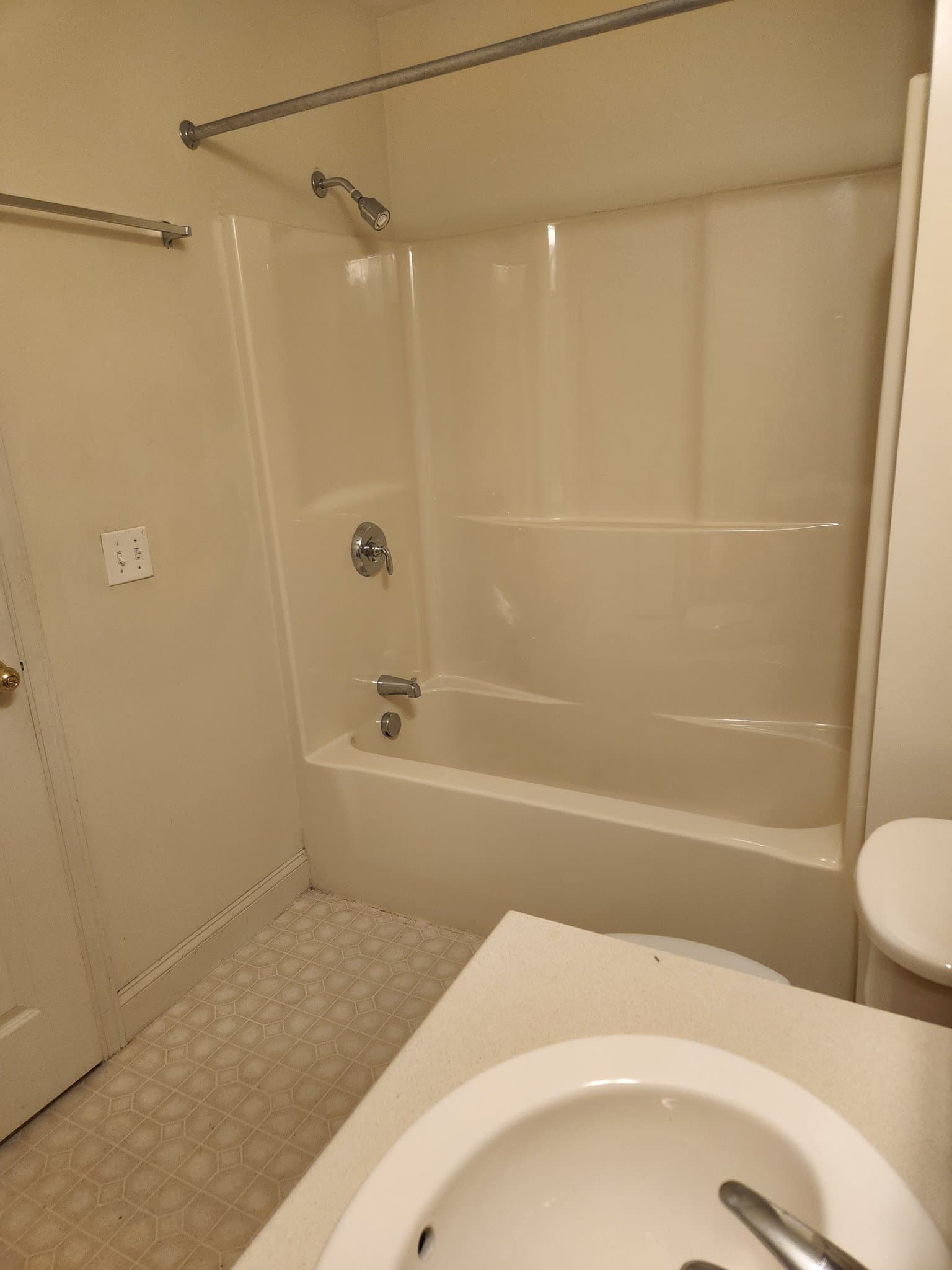 Lewiston Apartment: 22 Tourmaline Drive
