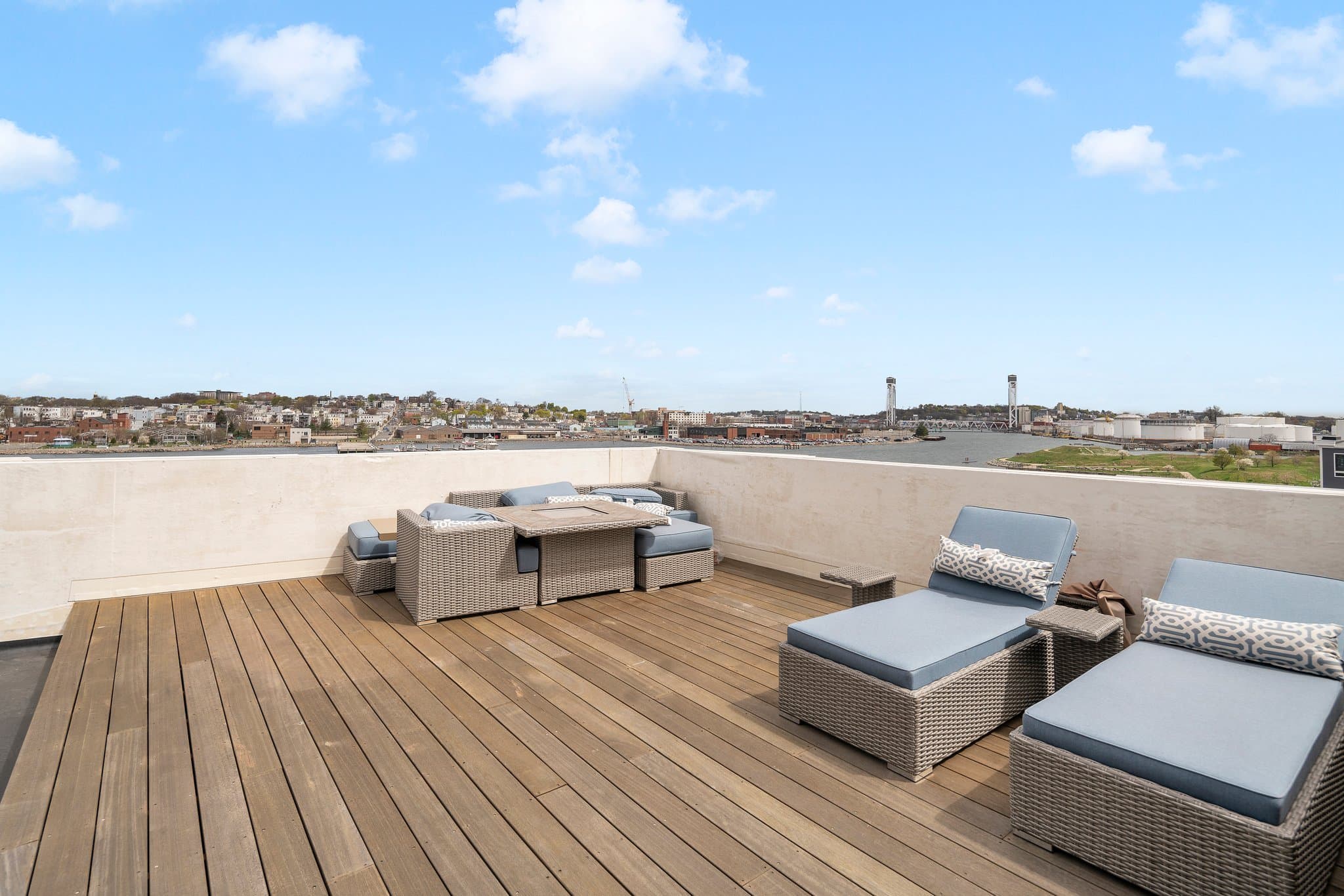 Boston Apartment: 211 Condor