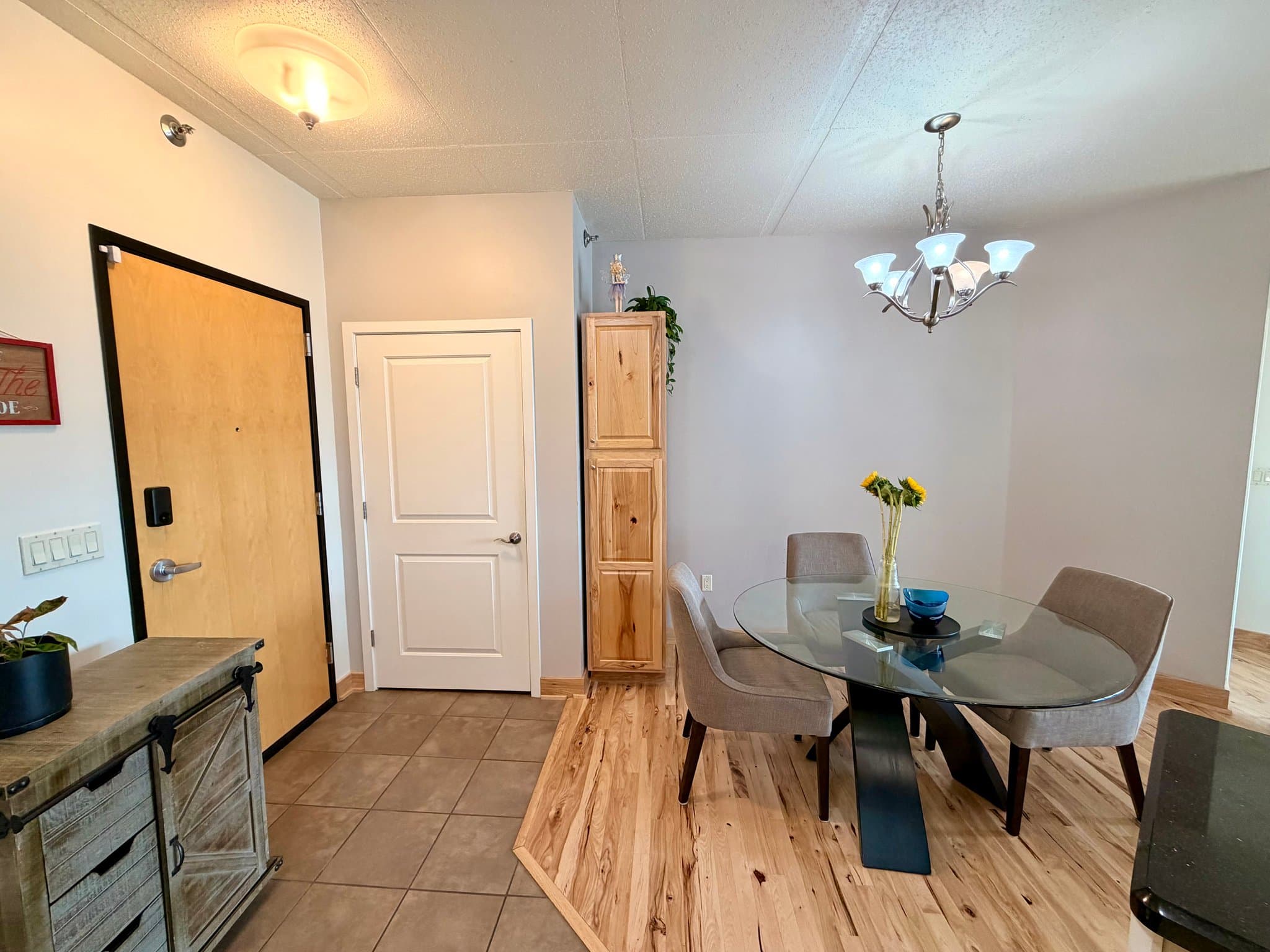Milwaukee Condo: 102 N Water St