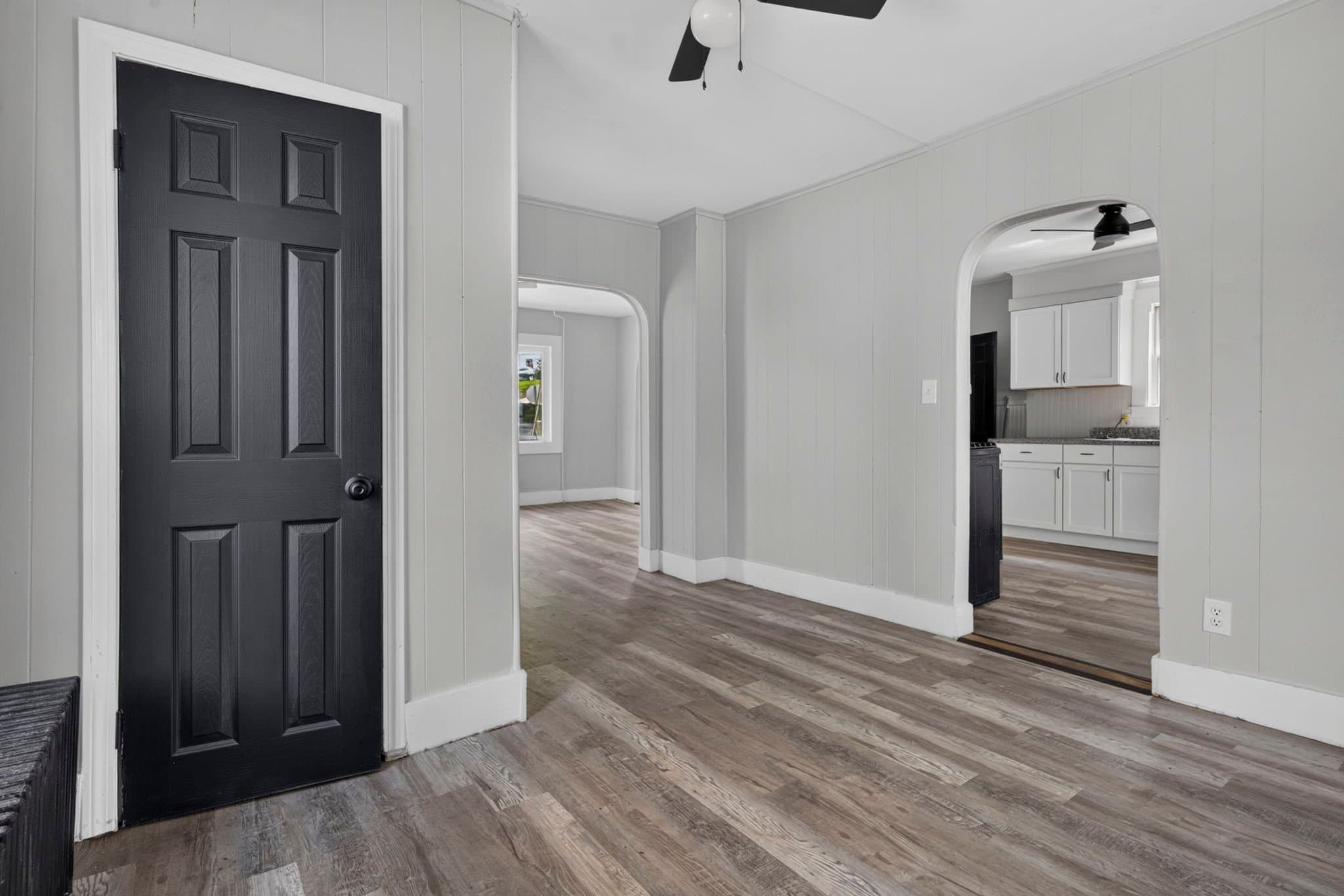 Manchester House: 571 Amherst St