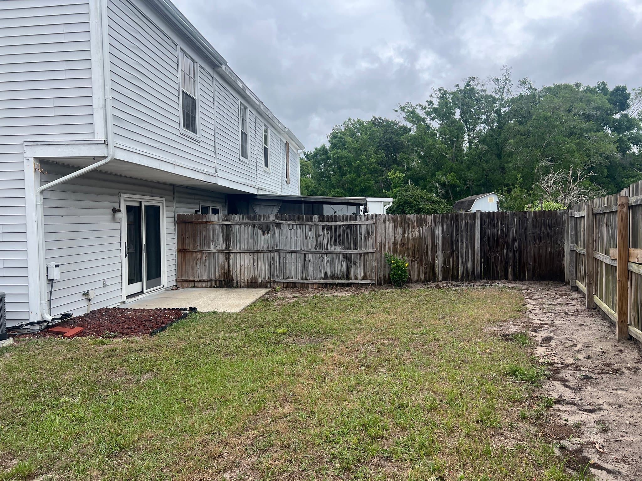 TAMPA Townhome: 12325 VILLAGER COURT