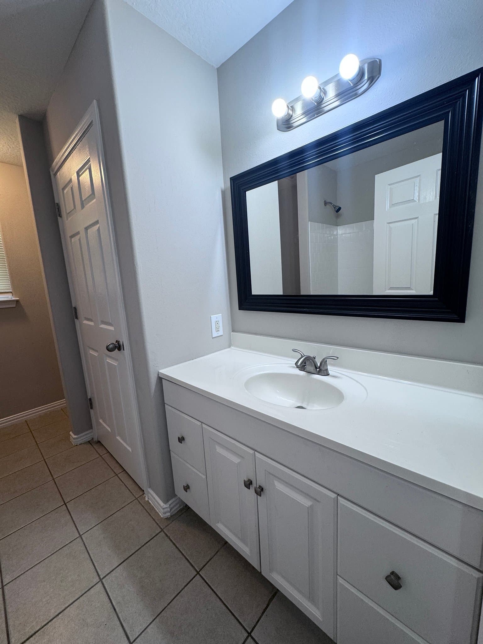 Conroe House: 12551 Royal Lake Dr
