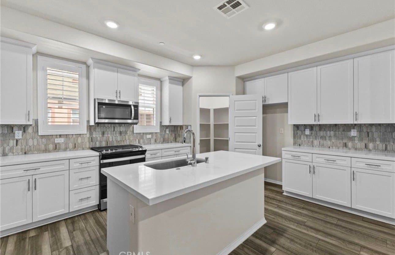 Temecula Townhome: 40815 Melrose Dr