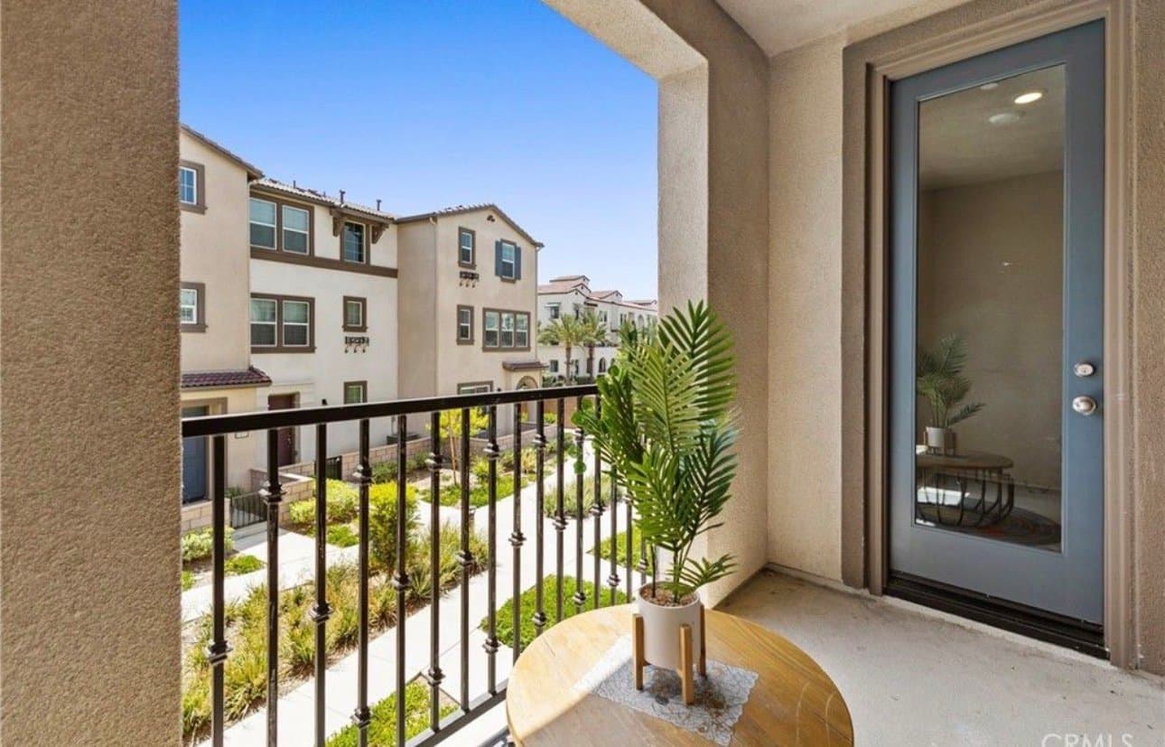 Temecula Townhome: 40815 Melrose Dr