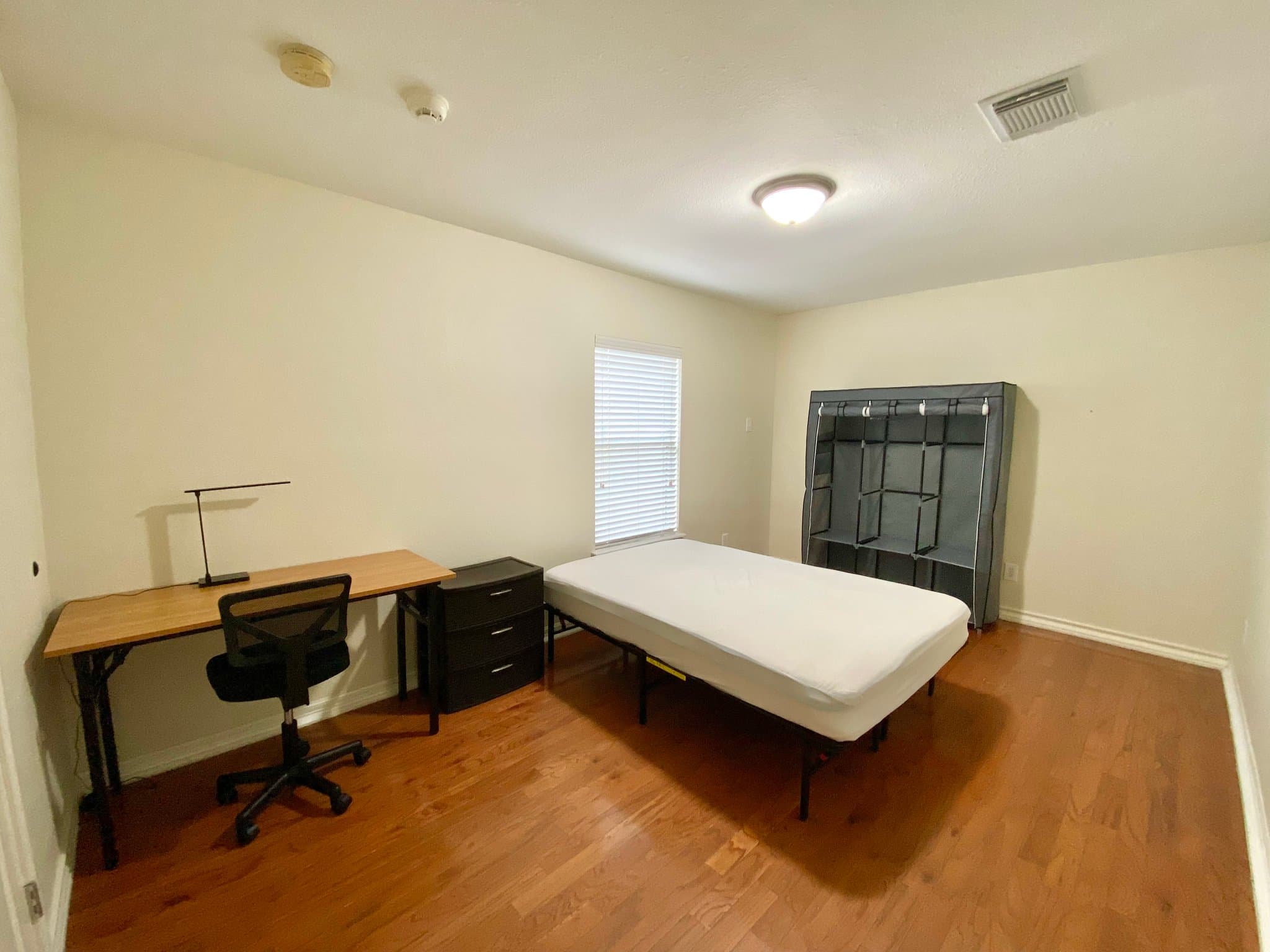 Houston Single Room: 3503 Rosedale St