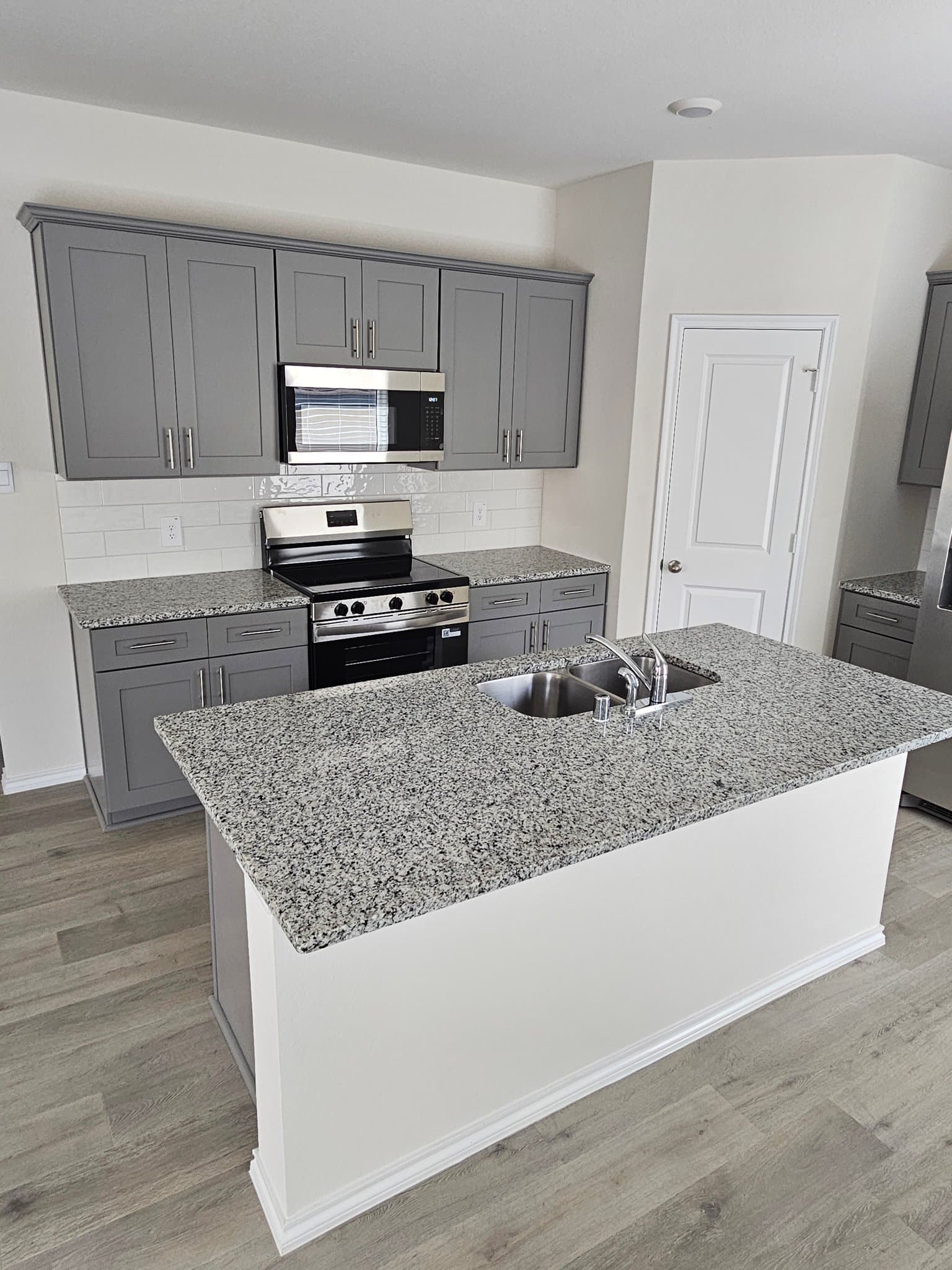 Tyler House: 1635 Blaire Dr