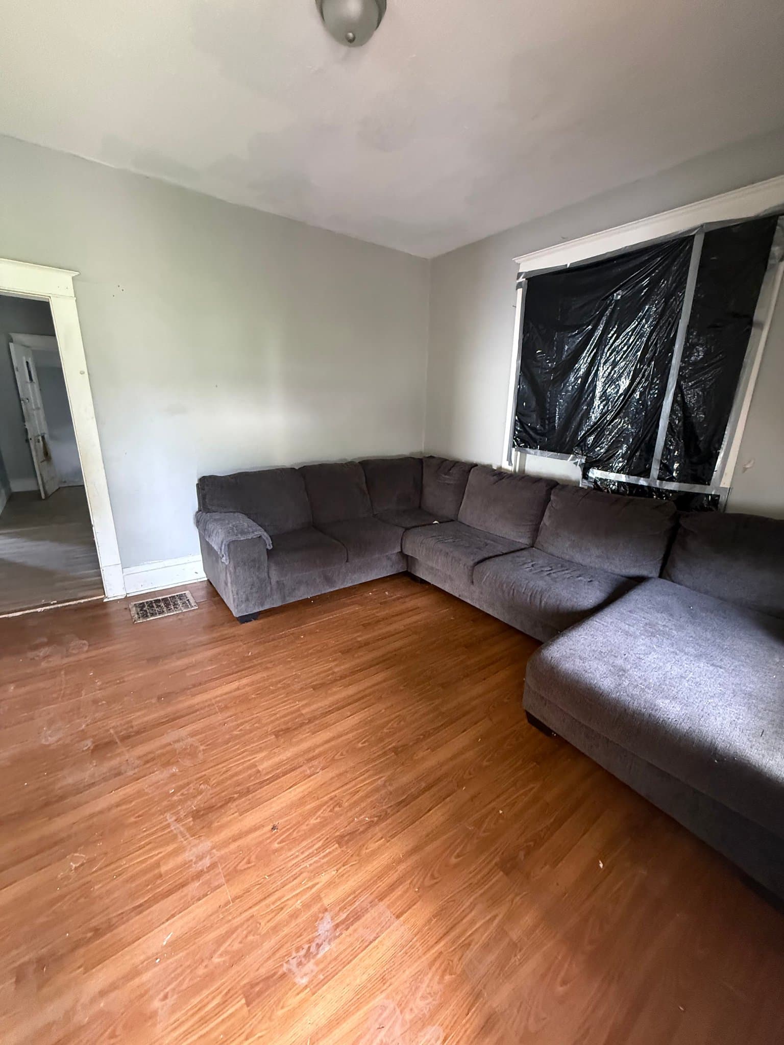 Decatur House: 1828 E Main St