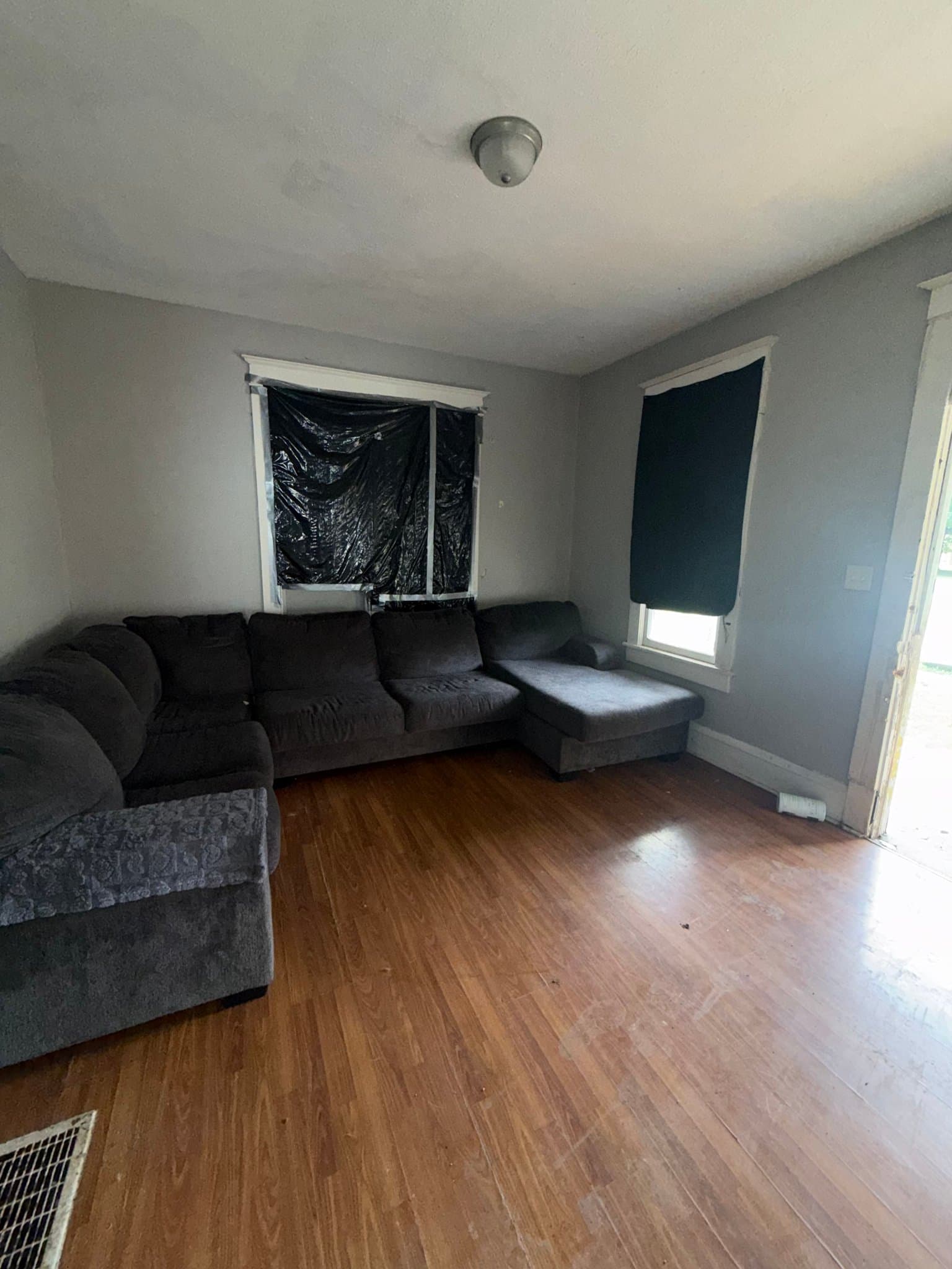 Decatur House: 1828 E Main St