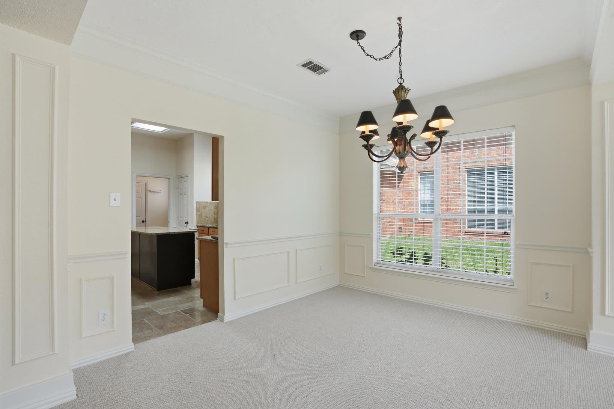 Garland House: 6613 Barclay Lane