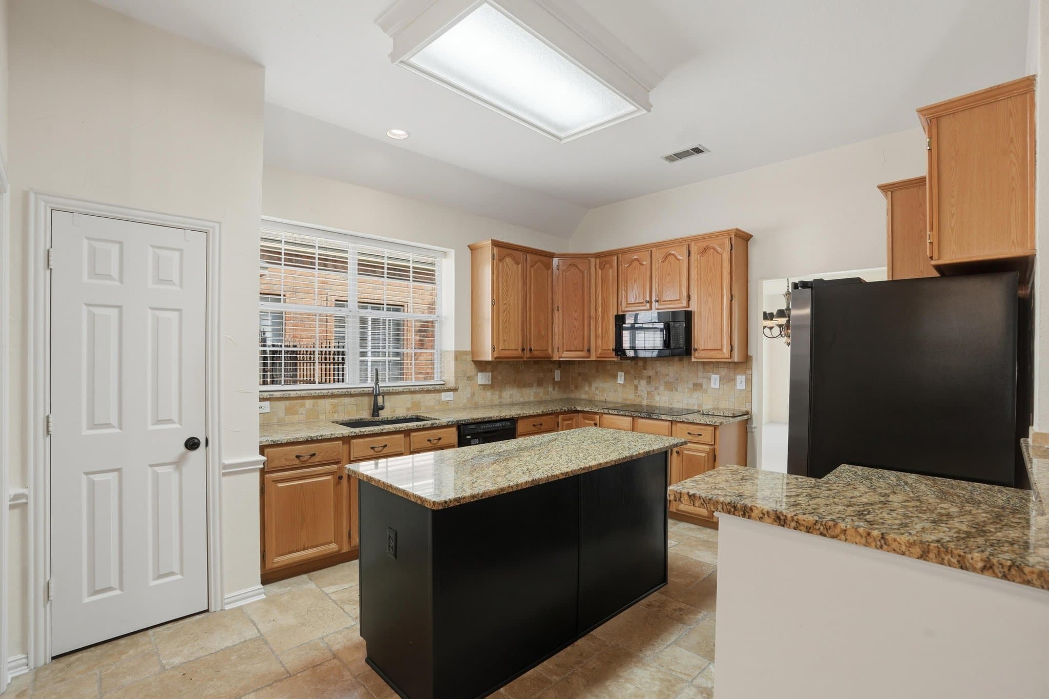 Garland House: 6613 Barclay Lane